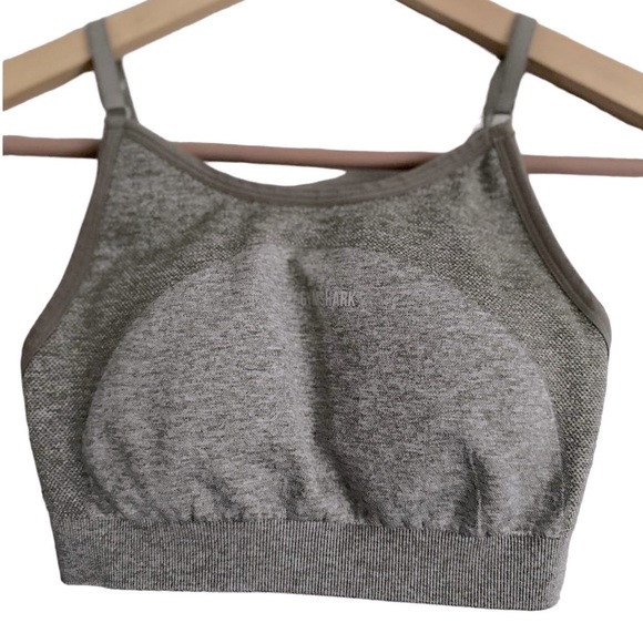 Gymshark Sports Bra-Size XS-EUC-Greenish/Tan Color‎ - Picture 1 of 3